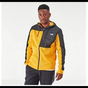 The North Face Essential fleece hoodie